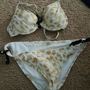 Victoria Secret bikini